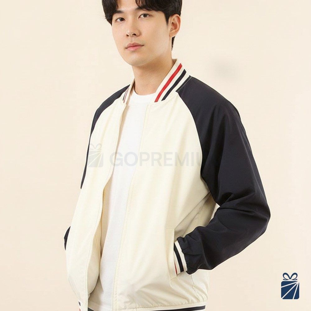 เสื้อแจ็คเก็ต รุ่น Varsity Classic